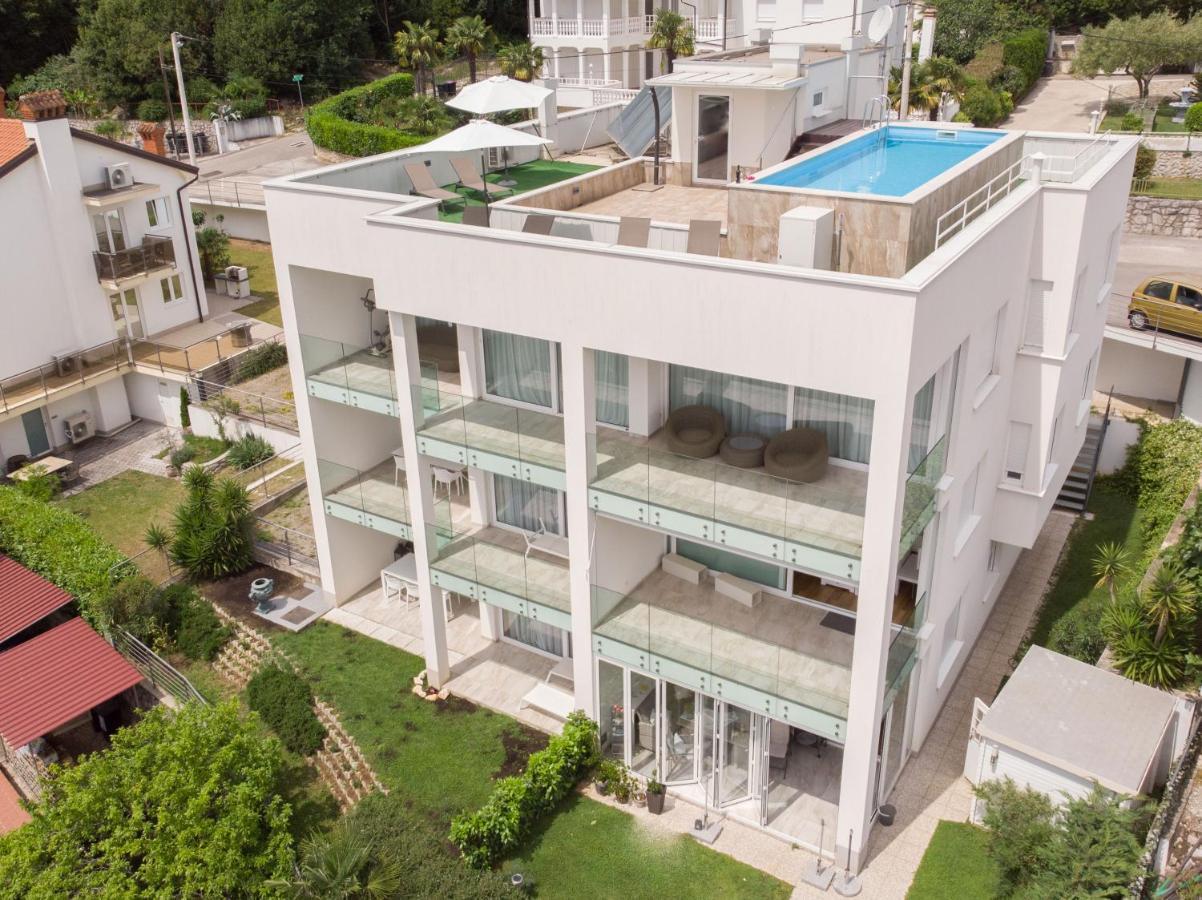 Apartment Mara Opatija With Rooftop Swimming Pool Ičići Eksteriør bilde