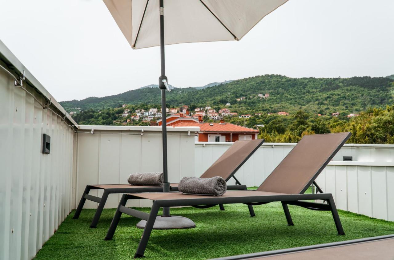 Apartment Mara Opatija With Rooftop Swimming Pool Ičići Eksteriør bilde
