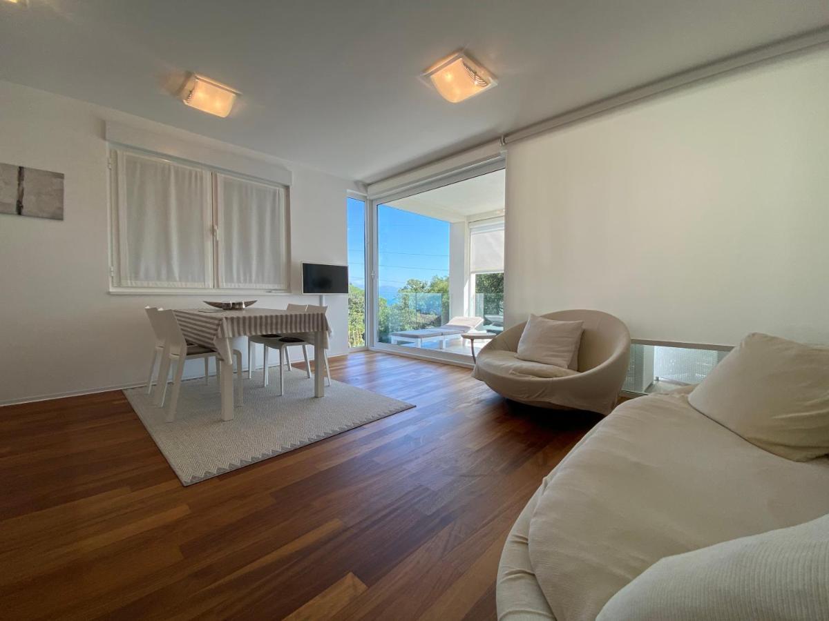 Apartment Mara Opatija With Rooftop Swimming Pool Ičići Eksteriør bilde