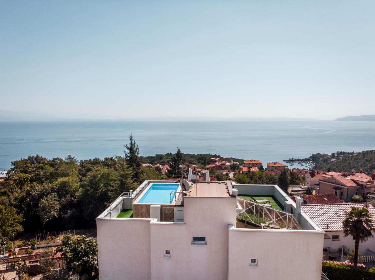 Apartment Mara Opatija With Rooftop Swimming Pool Ičići Eksteriør bilde